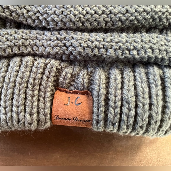 Dark Gray Beanie with Pom! - Picture 3 of 3